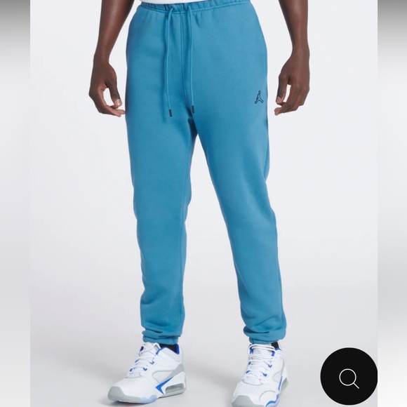Nike Air Jordan Essential fleece Joggers NWT - Picture 1 of 3